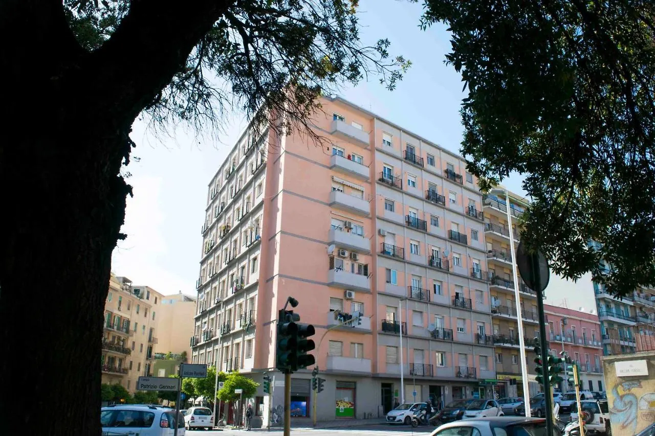 B&B Ondechic Cagliari 0*,  İtalya